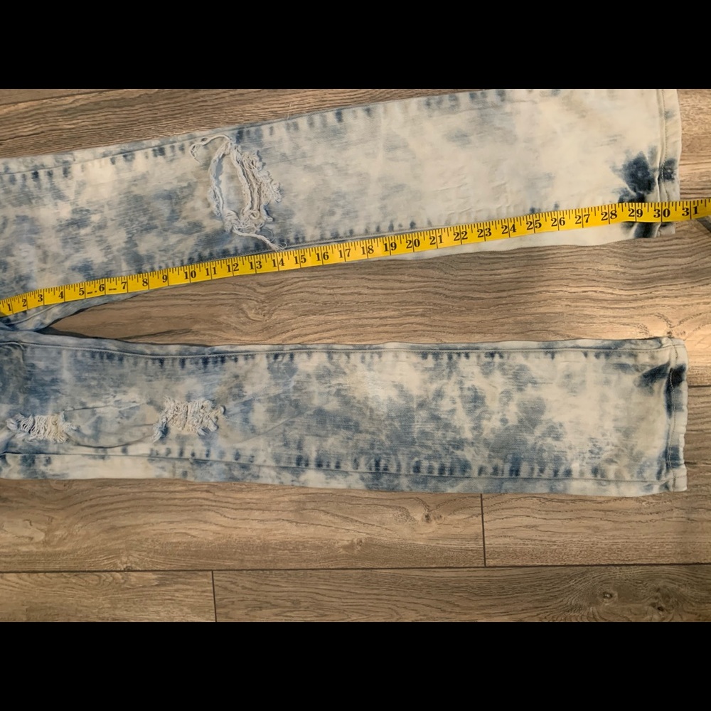 Machine-Acid Washed Jeans - Picture 4 of 6